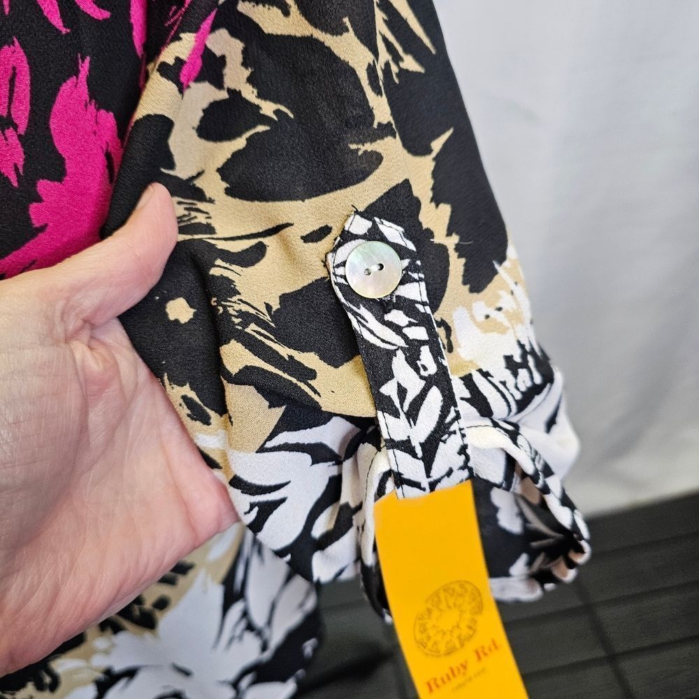 Ruby Rd. Asymmetrical Popover Blouse Size Small N… - image 5